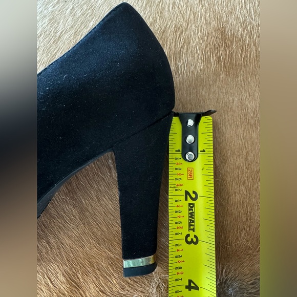 Anne Klein Tonia Suede Black High Heels Gold Heel Band 9 - Picture 12 of 12